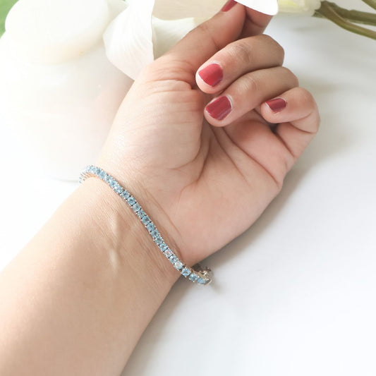 Blue Topaz Round Bracelet